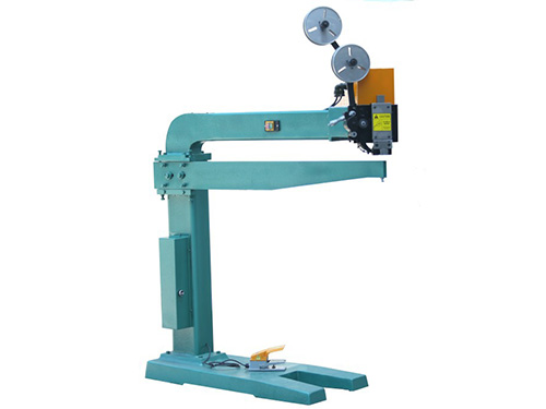 伺服推板钉箱机